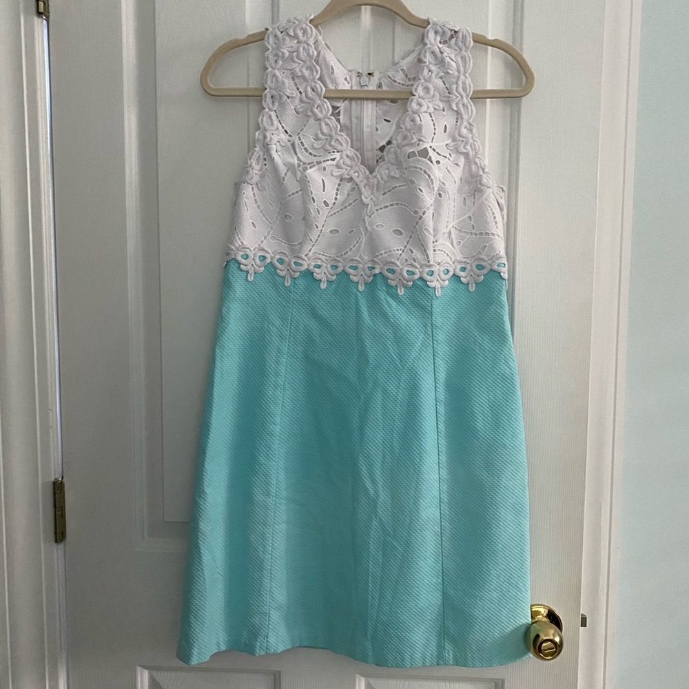 GUC Sandy shift sea salt blue size 6